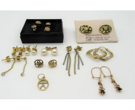 Collection of stud earrings including pearls mounted on 9ct yellow gold studs, 9ct yellow gold square shaped hoop earrings, u