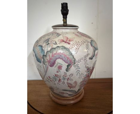 Oriental theme ceramic lamp