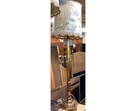 MODERN ORIENTAL STYLE STANDARD LAMP &amp; SHADE