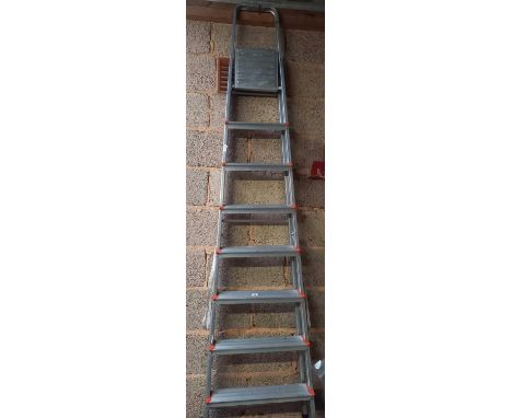7 STEP ALUMINIUM STEP LADDER
