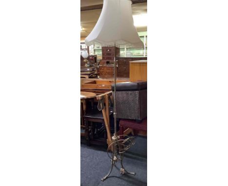 DECORATIVE BRASS STANDARD LAMP ON TRIPOD LEGS WITH SHADE