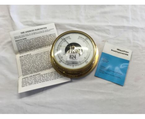 ROUND GLASS ANEROID BAROMETER