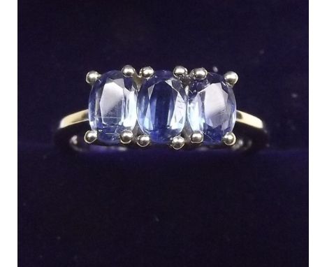A silver kyanite set ring, size P