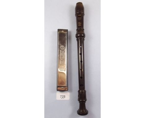 A Yamaha recorder and Hohner mouth organ 'International'