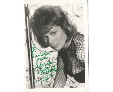 Maureen O'Hara signed 7x5 vintage photo. Good condition. All autographs come with a Certificate of Authenticity. We combine p