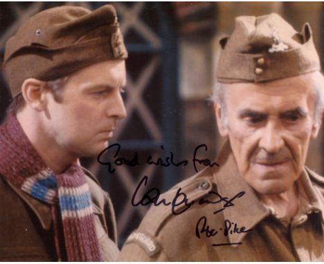 Dads Army, stunning 8x10 photo signed by actor Ian Lavender who has added his character name Private Pike. Good condition. Al