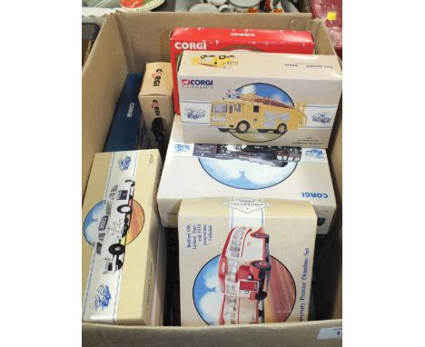 A BOX OF BOXED CORGI DIECAST TOY BUSES ET