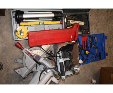 A PERFORMANCE CIRCULAR SAW TOGETHER WITH CASED TOOLS, SPRIT LEVEL ETC