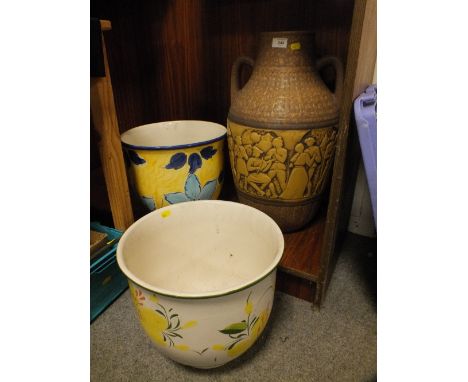 A LARGE MODERN CERAMIC TWIN HANDLED URN TOGETHER WITH TWO JARDINAIRES (3) 