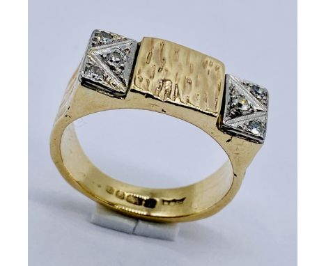 A 9ct gold gentleman's ring set with diamonds, total weight 9.6g, size R