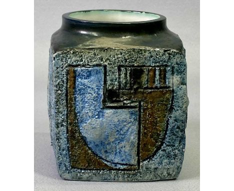 A TROIKA CUBE VASE - with ring neck by Leslie King, incised opposing decoration of roundels and geometric stylised design, pa