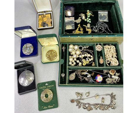 VINTAGE JEWELLERY BOX &amp; CONTENTS - gold tone necklaces, jewelled silver locket, silver charm bracelet with padlock clasp 