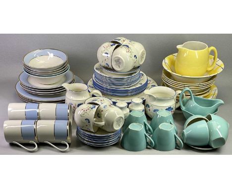 ROYAL DOULTON 'EXPRESSIONS WINDERMERE' PATTERN TEA &amp; DINNER SERVICE - approximately 38 pieces, a Empire Company check pat