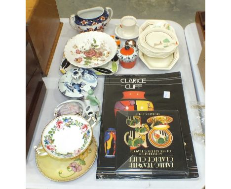 A Royal Crown Derby Imari-decorated rouge/patch box with lid, (a/f), 2.5cm high, an A J Wilkinson Ltd honey glaze sandwich se