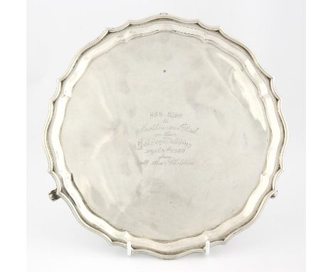 Presentation silver salver with wavey border and paw feet, by Cooper Brothers & Sons Ltd. Sheffield 1937, 26cm dia. 18.6ozt 5