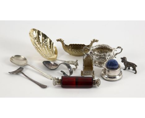 Miniature silver Coronation Throne, by  Cornelius Desormeaux Saunders & James Francis Hollings Chester 1901, 5.5cm, double en
