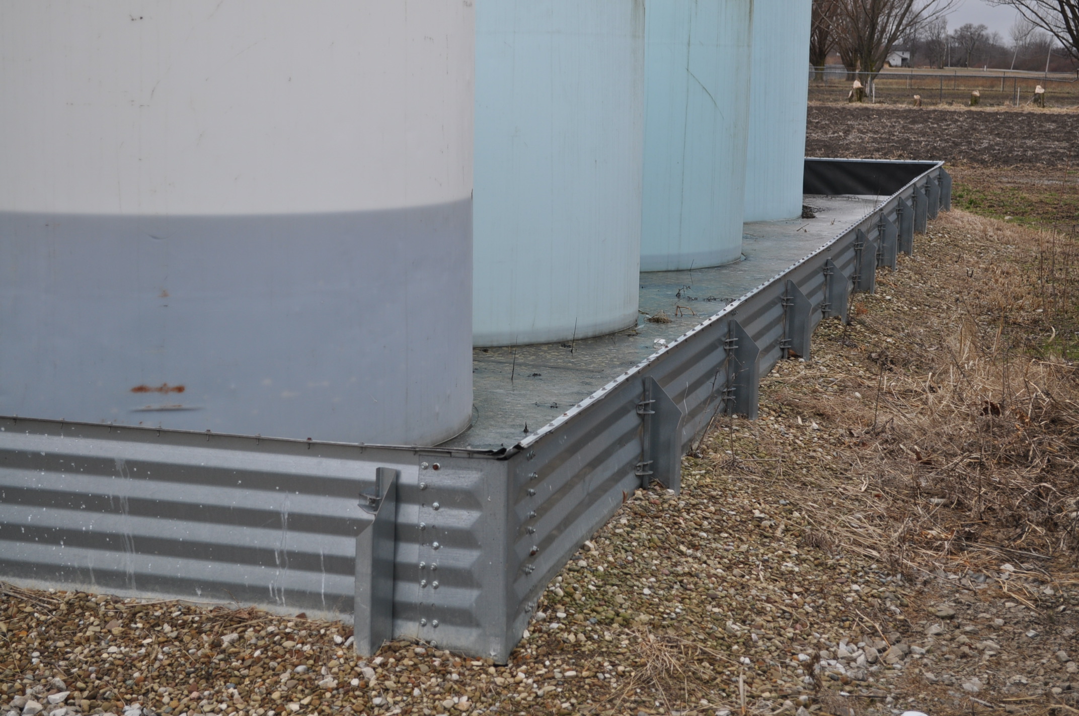 Dyke Tank Containment System measures 35’ x 48’ x 18” tall. 120 day