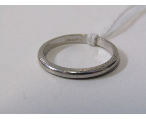 PLATINUM BAND RING, size K, 2.8grms 