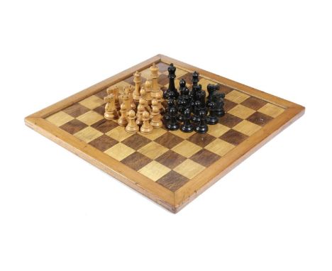 λ A VICTORIAN EBONY AND BOXWOOD STAUNTON PATTERN TOURNAMENT SIZE CHESS SET AND BOARDBY JAQUES OF LONDON, LATE 19TH CENTURYwei