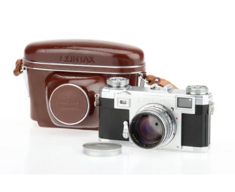 A Zeiss Ikon Contax IIA 35mm Rangefinder Camera circa 1956-61, serial no.L86983, believed to be among the last produced, with