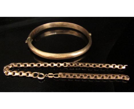 A 9ct gold bangle and length of gold chain (broken) 11.7g 