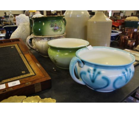 4 vintage chamber pots including Royal Doulton