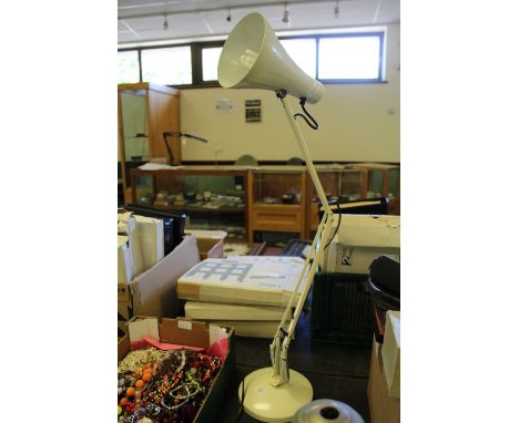 Angle poise lamp