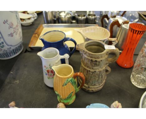 Collection of vintage jugs including Hilltonia