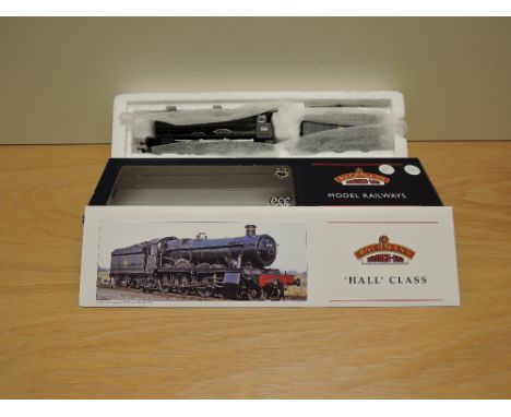 A Bachmann 00 gauge, 32-002 4-6-0 BR Hall Class Saint Edmund Hall Loco &amp; Tender 5960, boxed, appears as new