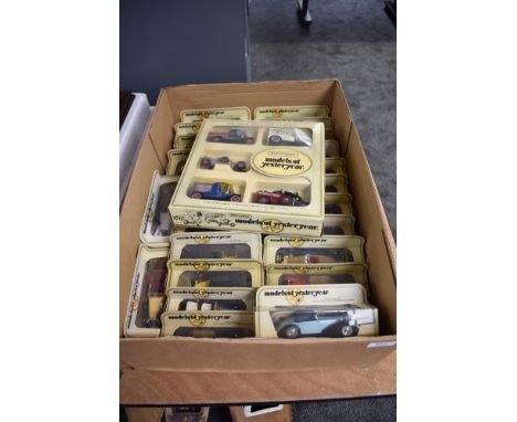 A box of 1970's and later Matchbox Models of Yesteryear die-casts, all vintage cars and all in straw window boxes, 27 in tota