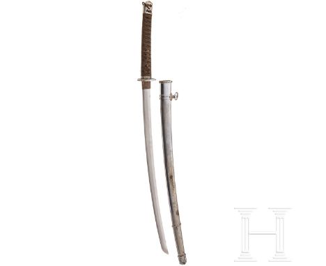 Shin Gunto, Japan, Showa-Periode  Klinge aus Monostahl, Shinogi-Tsukuri-Kupferhabaki, Nakago Mumei. Samebelegte Tsuka mit brä