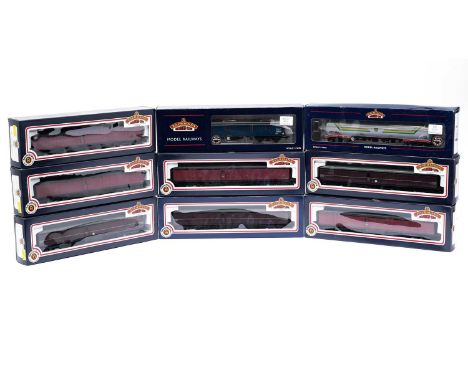 Bachmann 00-gauge rolling stock, including: full brake vans, bogie tank wagons and other items, all boxed. (9)