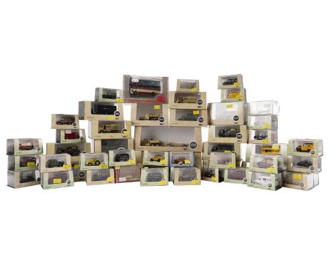 A selection of Oxford diecast military 1:76 scale vehicles, all boxed, including: Bedford QLB 42 LAA Regt.; Bedford MWD 10th 