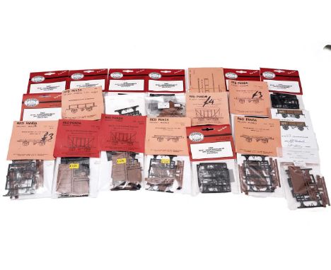 Parkside Dundas 00-gauge 4mm scale model construction kits, in original packaging. (Qty)