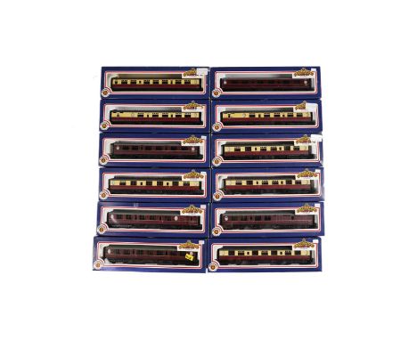 Bachmann 00-gauge coaches, to include First Class corridor, composite brake, Second Class brake and others, boxed. (12)