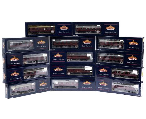 Bachmann 00-gauge rolling stock, including: Thompson composite coaches, corridor, brake, buffet and others, all boxed. (14)