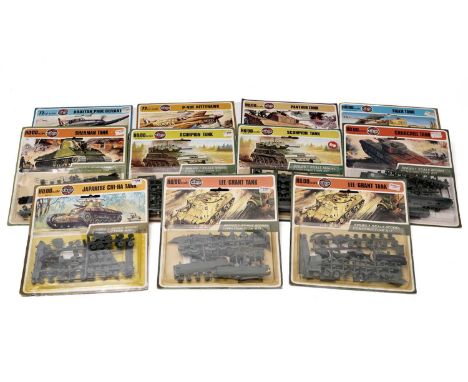 Airfix 72nd scale H0/00 scale military vehicle model construction kits, in blister packs. (11)