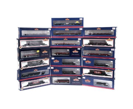 Bachmann 00-gauge rolling stock, including: bogie wagons, ballast wagons and other items, all boxed. (19)