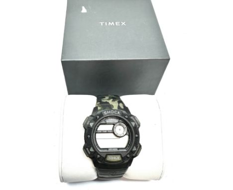 Boxed TIMEX Gents Expedition Shock Resistant wristwatch T49976 needs new battery 