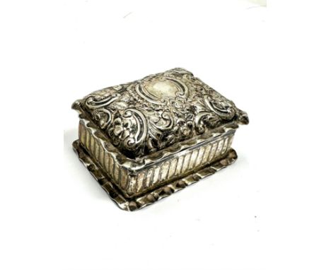Antique silver trinket box measures approx 6.5cm by 5cm height 2.5cm Birmingham silver hallmarks 
