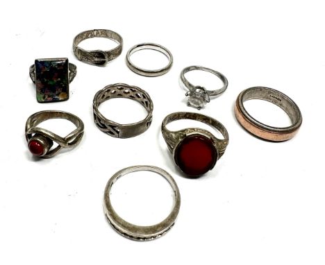 selection of 9 vintage silver rings weight 35g 