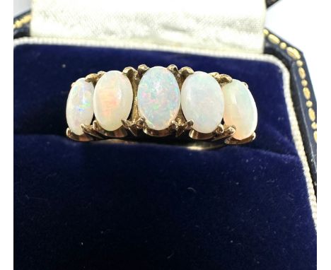 9ct gold opal ring weight 2.4g 