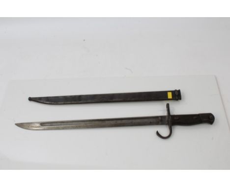 Second World War Japanese Arisaka rifle bayonet with steel scabbard