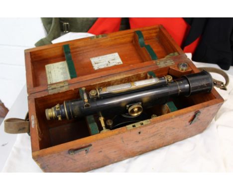 First World War period Military Scope, by E. R. Watts & Sons, London, in mahogany transit case