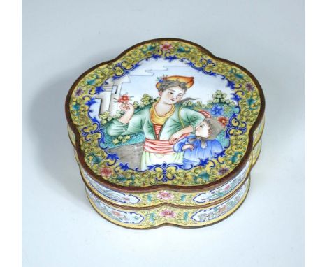 A Pekin enamel cinquefoil box, four character mark of Qianlong but later, the lift off lid painted with a European lady picki