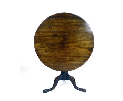 A George III mahogany circular tilt top occasional table on a tripod base, w. 91 cm CONDITION REPORT: Some surface wear and s