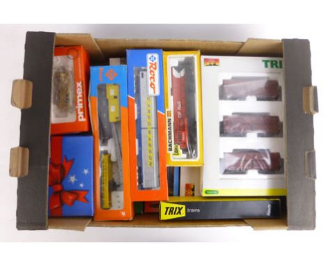 A parcel of boxed 00 gauge railway including Bachmann, Primex, Marklin 150 years and various others (parcel)