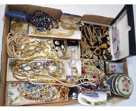 A very large quantity of good quality costume jewellery to include Monet, brooches, necklaces, bracelets, paired earrings and