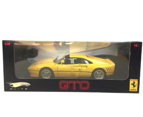 THREE HOT WHEELS ELITE MODEL FERRARIS, AND TWO HOT WHEELS MODEL FERRARIS the Elite models comprising Eric Clapton's 250GT Ber