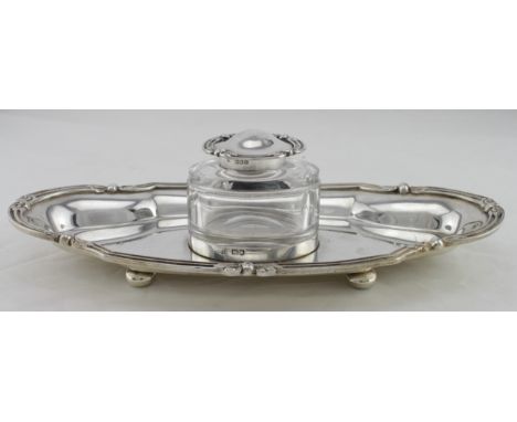 Silver inkstand, with silver topped glass inkwell, hallmarked 'William Hutton &amp; Sons, London, 1905', tray length 23.2cm a